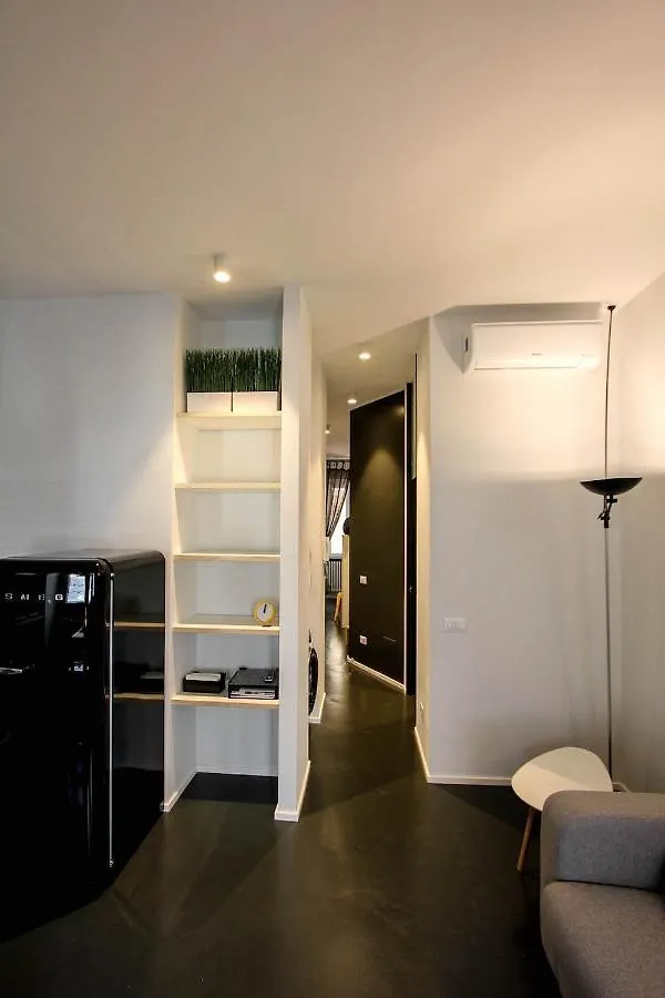 Stylish & Cosy House At Fair Apartman Milánó