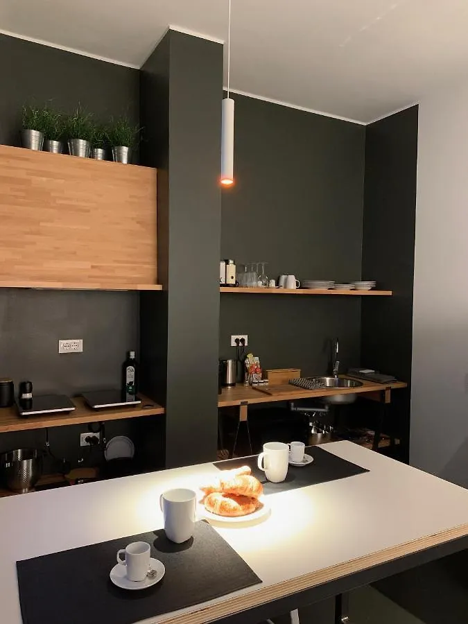 Stylish & Cosy House At Fair Apartman Milánó