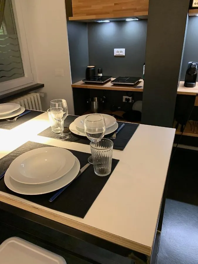 Apartment Ferienwohnung Stylish & Cosy House At Fair Mailand